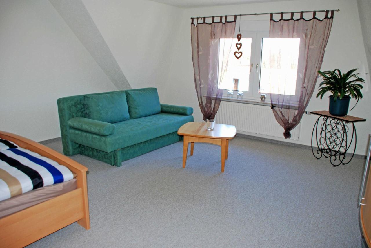 Ferienwohnungen Auf Dem Pommernhof Samtens Habitación foto